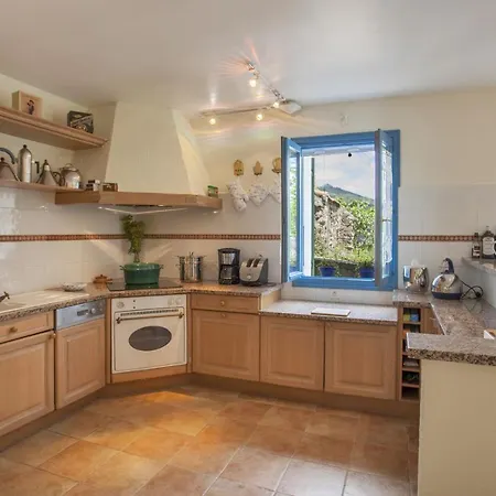 Beautiful Stone House In The Village Of * Poggio-di-Nazza